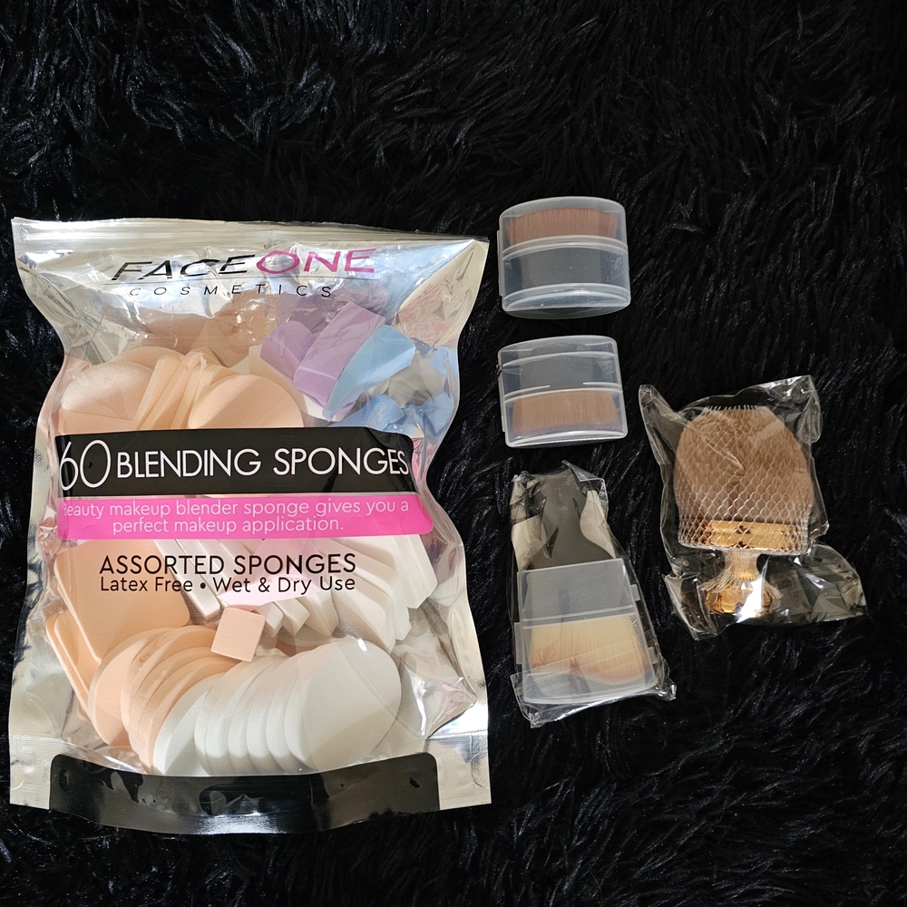 Makeup Sponges And Brushes
